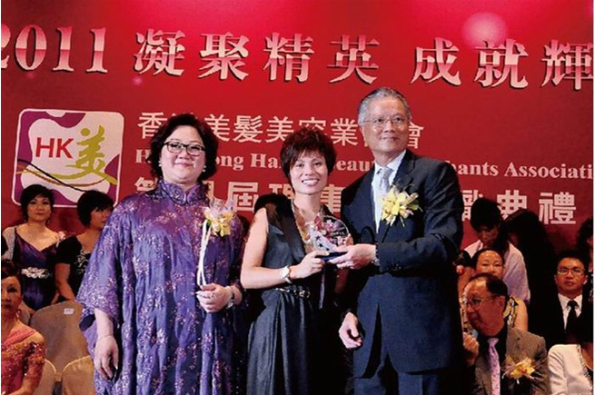 �����A�����L�c����������l(f��)�̕�(hu��)��ϯ�����ἰ����������h�T������Ӱ